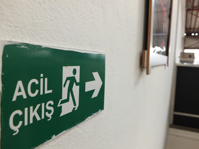 Sanayi Sitesi vs Yetkili Servis: Karşılaştırma